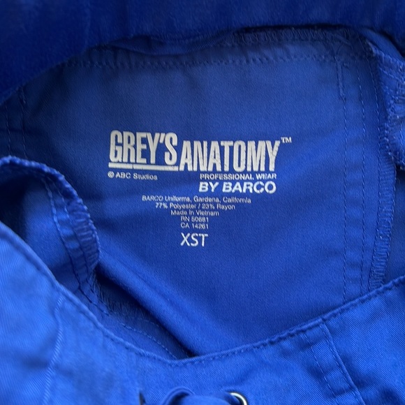 Greys Anatomy scrub pants by Barco. - Picture 7 of 11